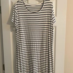Striped maternity dress